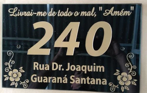Troféus de vidro personalizados - Vidraçaria Art Guedes